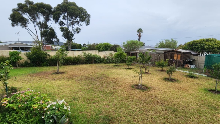 6 Bedroom Property for Sale in Napier Western Cape